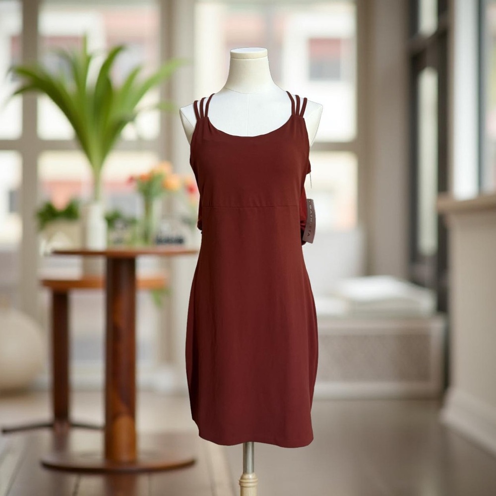 NWT Athleta Hyper Focused Stretch Dress! Burgundy! Medium! NEW! - Picture 7 of 8